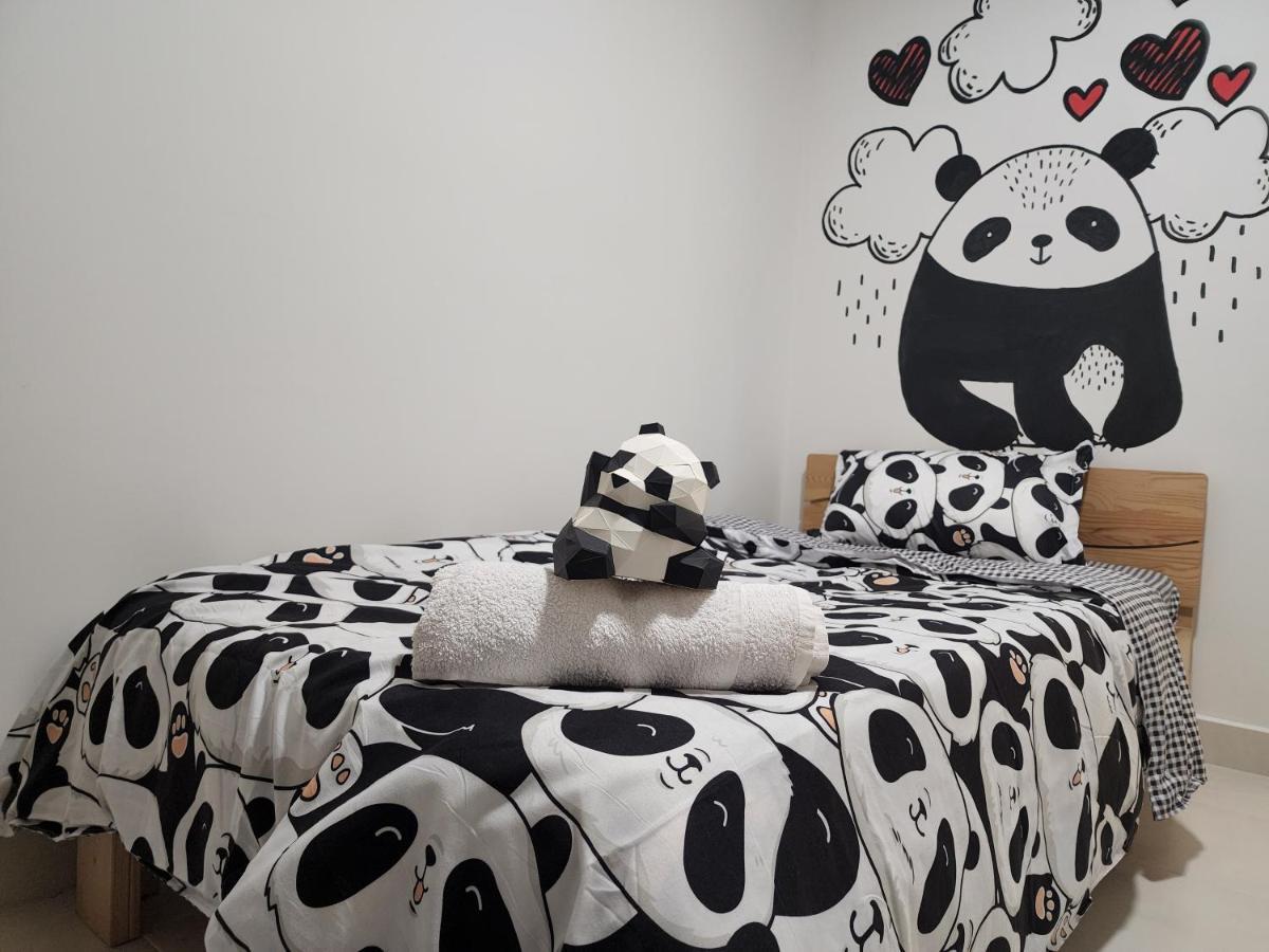 Apartamento Netflix Panda House 3B2R Rimbayu Kota Kemuning With Atari Games Teluk Panglima Garang Exterior foto