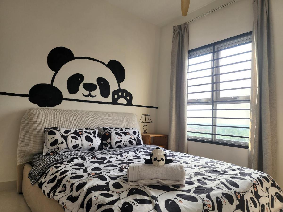 Apartamento Netflix Panda House 3B2R Rimbayu Kota Kemuning With Atari Games Teluk Panglima Garang Exterior foto