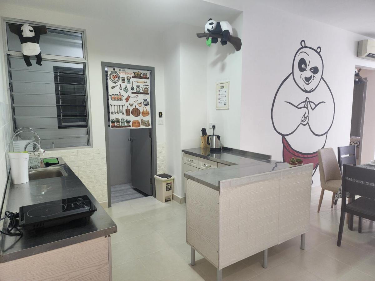 Apartamento Netflix Panda House 3B2R Rimbayu Kota Kemuning With Atari Games Teluk Panglima Garang Exterior foto